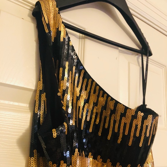 David Meister Evening Gown. Gold and Black Sequins. Jersey Fabric. Size 14. - Picture 3 of 15